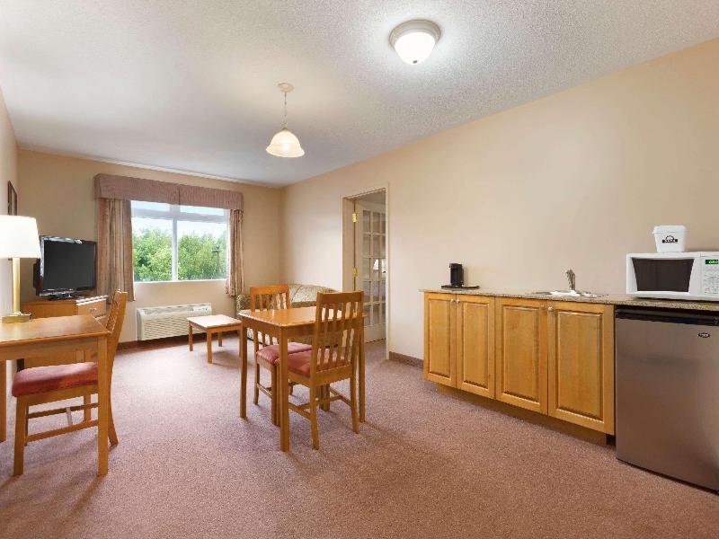 Days Inn By Wyndham Oromocto Conference Centre image