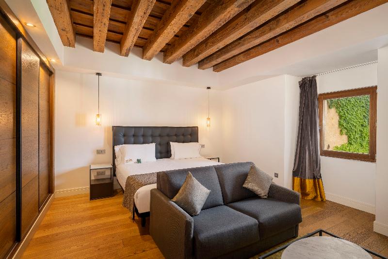 Áurea Convento Capuchinos by Eurostars Hotel image