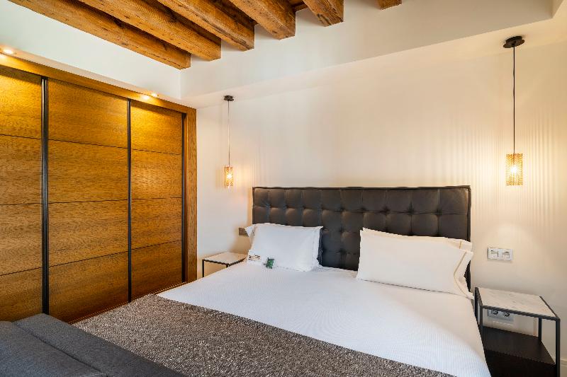 Áurea Convento Capuchinos by Eurostars Hotel image