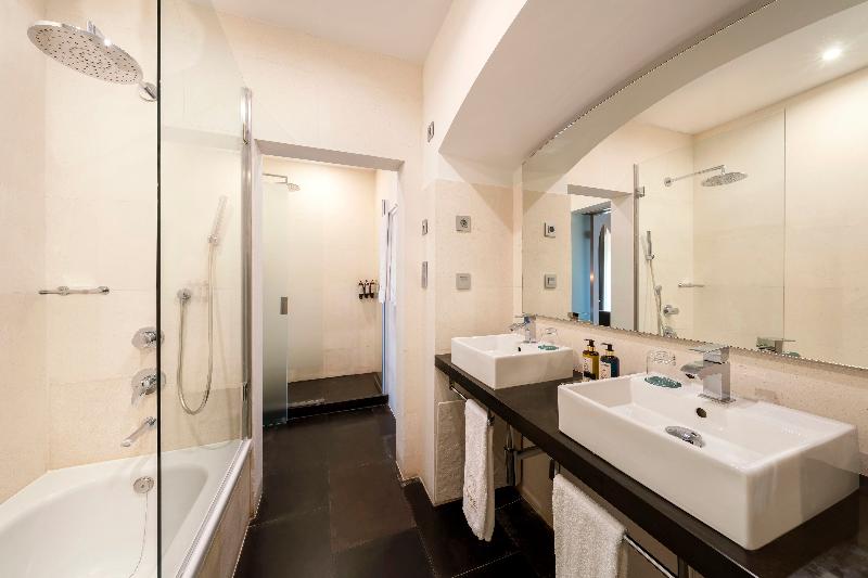 Áurea Convento Capuchinos by Eurostars Hotel image