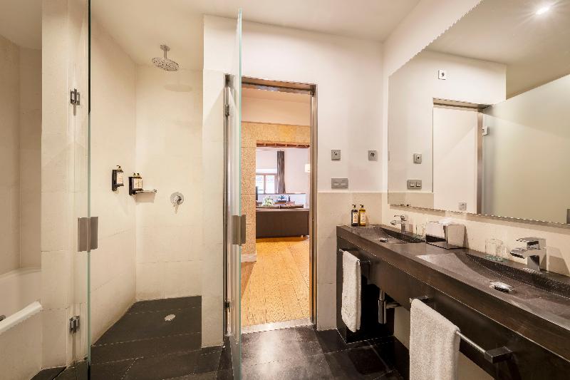Áurea Convento Capuchinos by Eurostars Hotel image