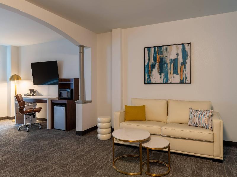 Comfort Inn & Suites Near Burke Mountain image