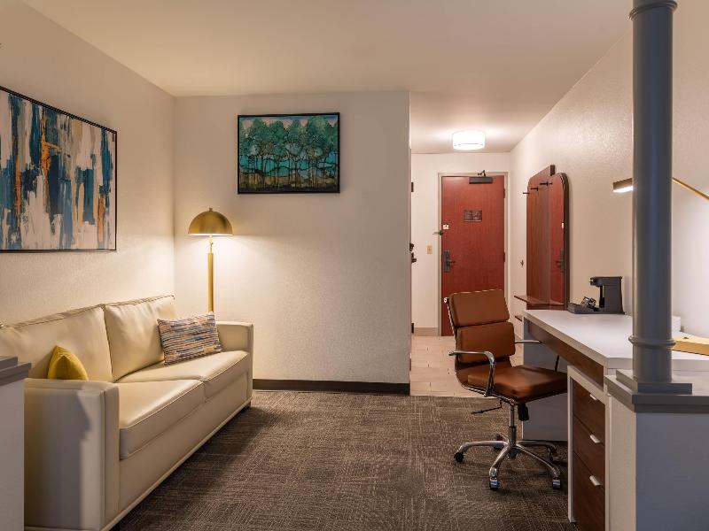 Comfort Inn & Suites Near Burke Mountain image