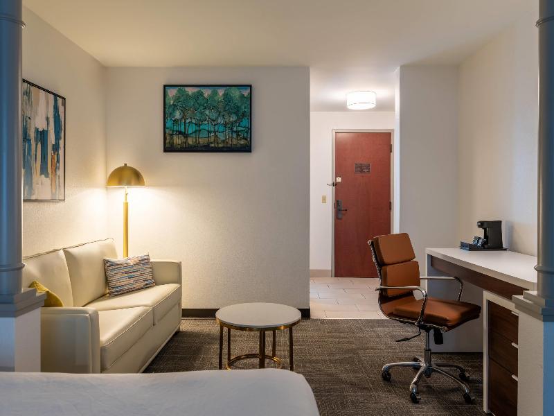 Comfort Inn & Suites Near Burke Mountain image