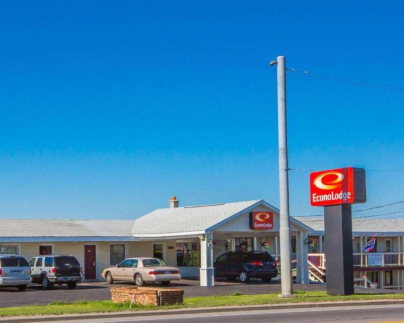 Econo Lodge Malone image 4