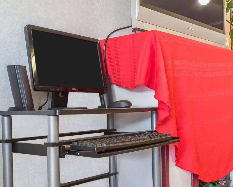 Econo Lodge Malone image