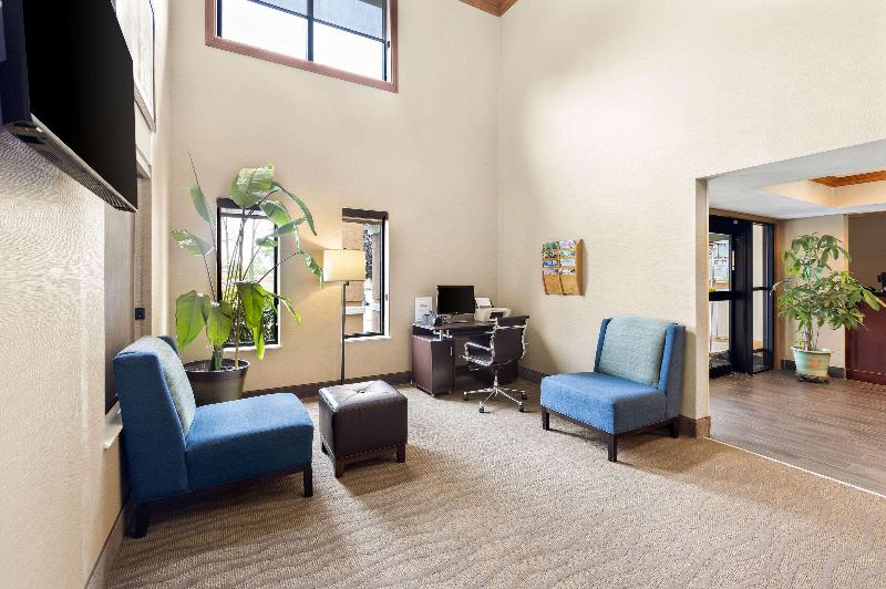 Comfort Inn Van Wert City image
