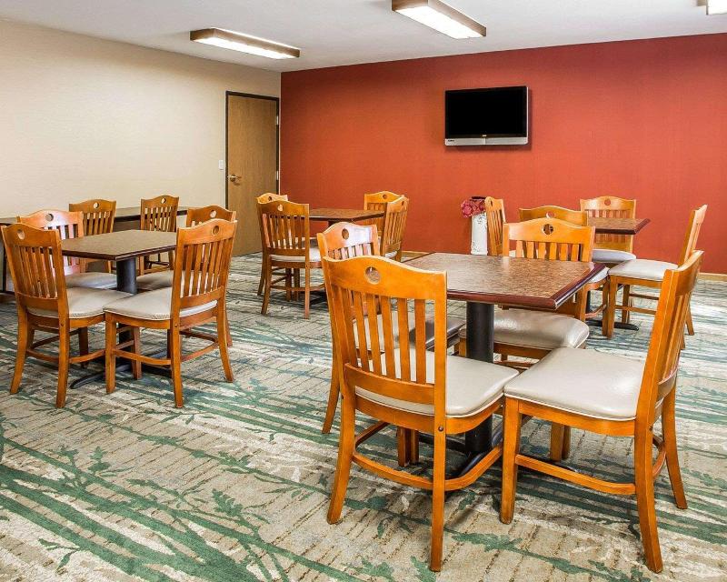 Comfort Inn Van Wert City image
