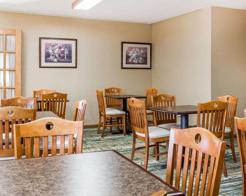Comfort Inn Van Wert City image