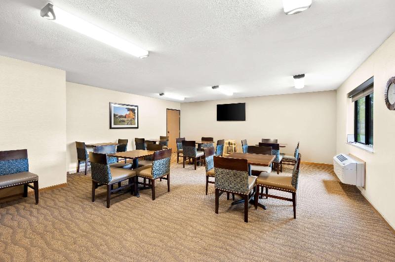 Comfort Inn Van Wert City image