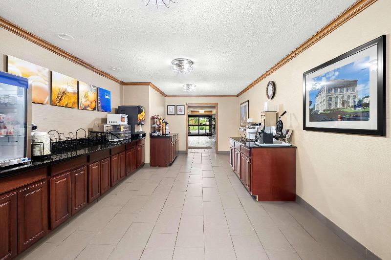 Comfort Inn Van Wert City image