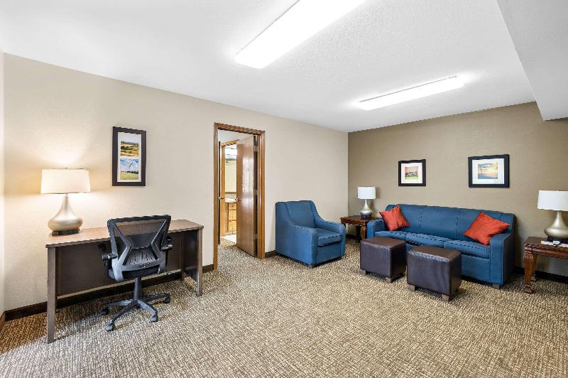 Comfort Inn Van Wert City image