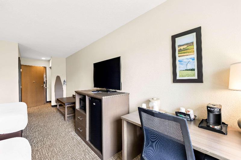 Comfort Inn Van Wert City image