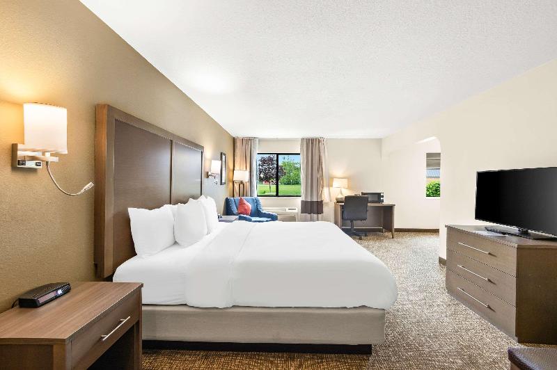 Comfort Inn Van Wert City image 7