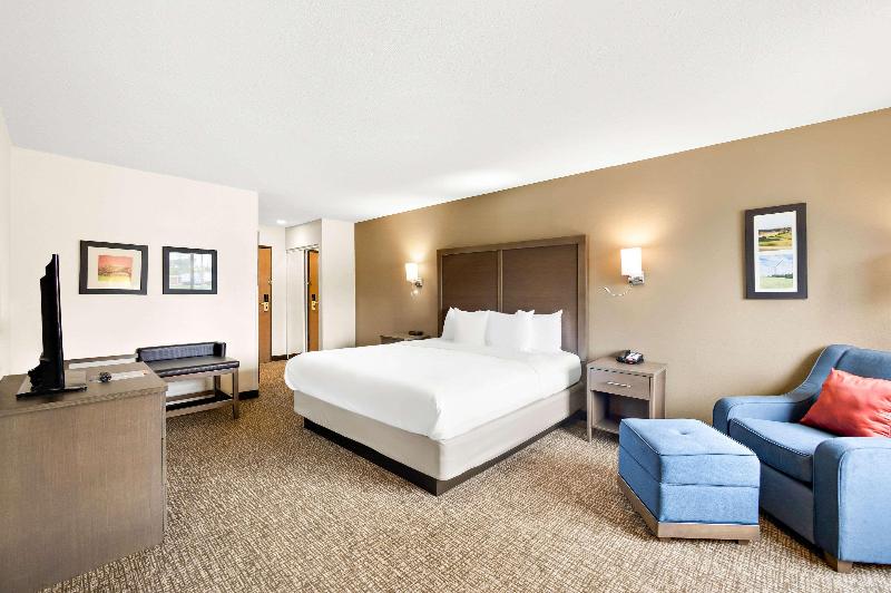 Comfort Inn Van Wert City image 9