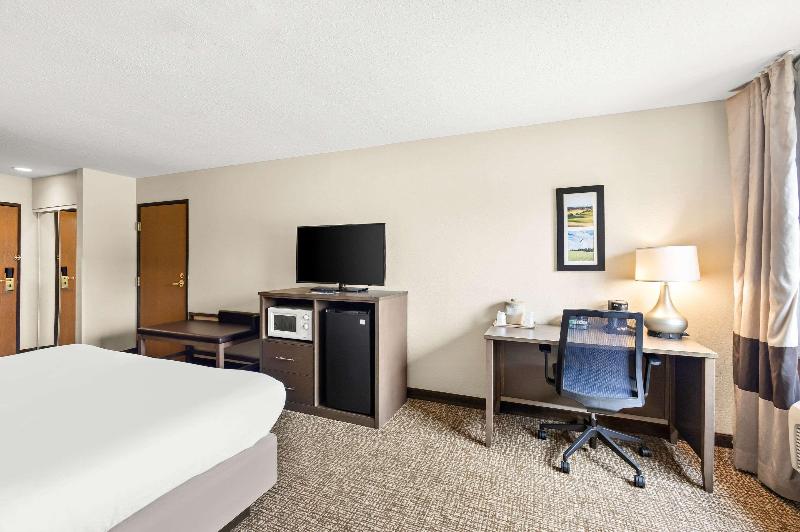 Comfort Inn Van Wert City image