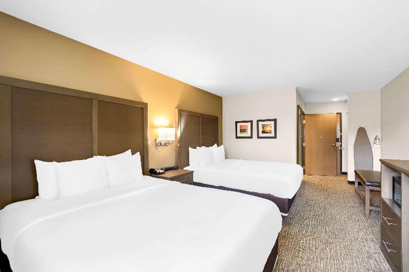 Comfort Inn Van Wert City image