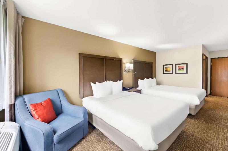 Comfort Inn Van Wert City image