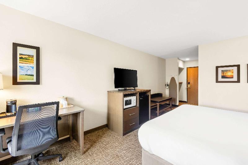 Comfort Inn Van Wert City image