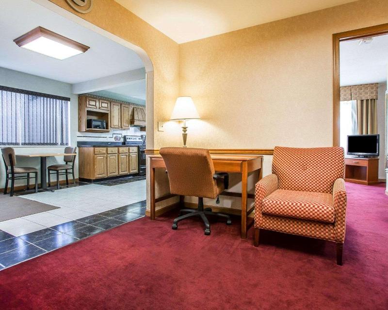 Comfort Inn Van Wert City image