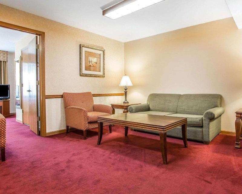 Comfort Inn Van Wert City image