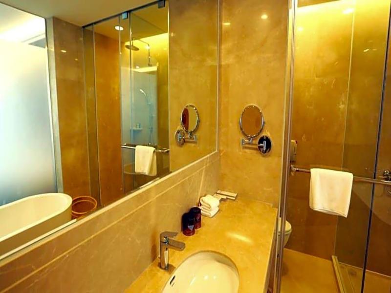 MKH Gems Cube International Hotel image