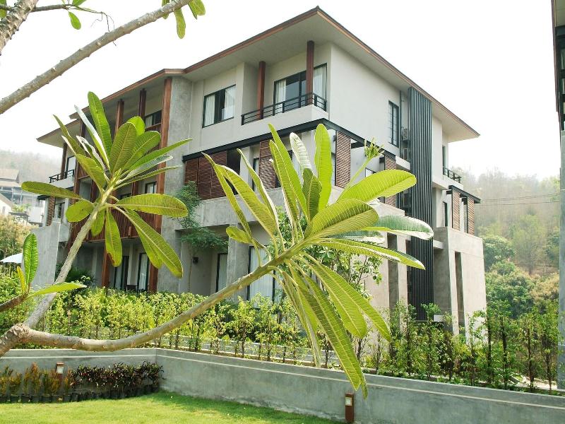 Veranda High Residence