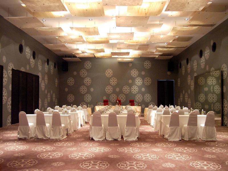 Veranda High Residence