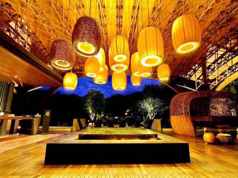 Veranda High Residence