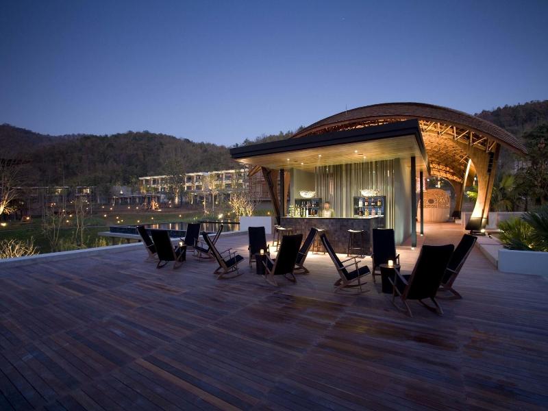 Veranda High Residence