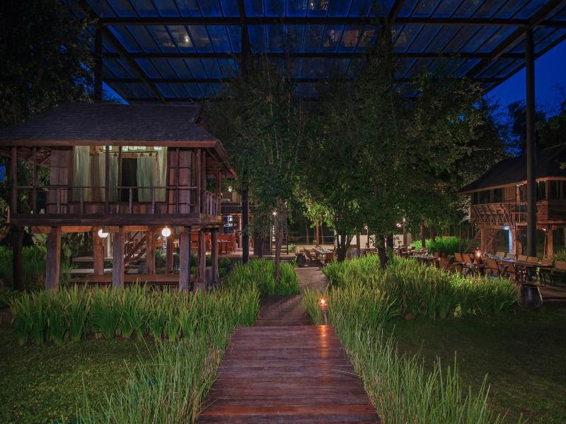 Veranda High Residence