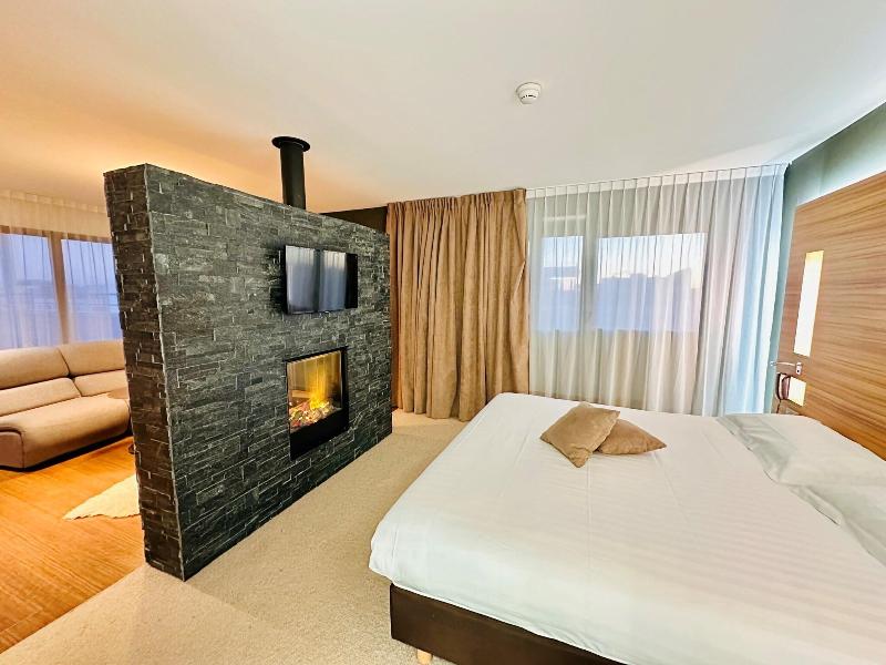 Brit Hotel Privilege Plerin image