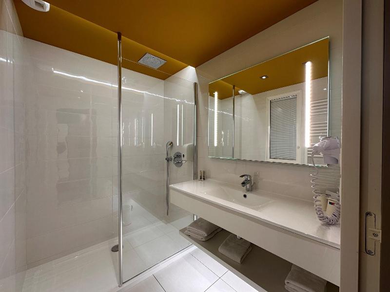Brit Hotel Privilege Plerin image