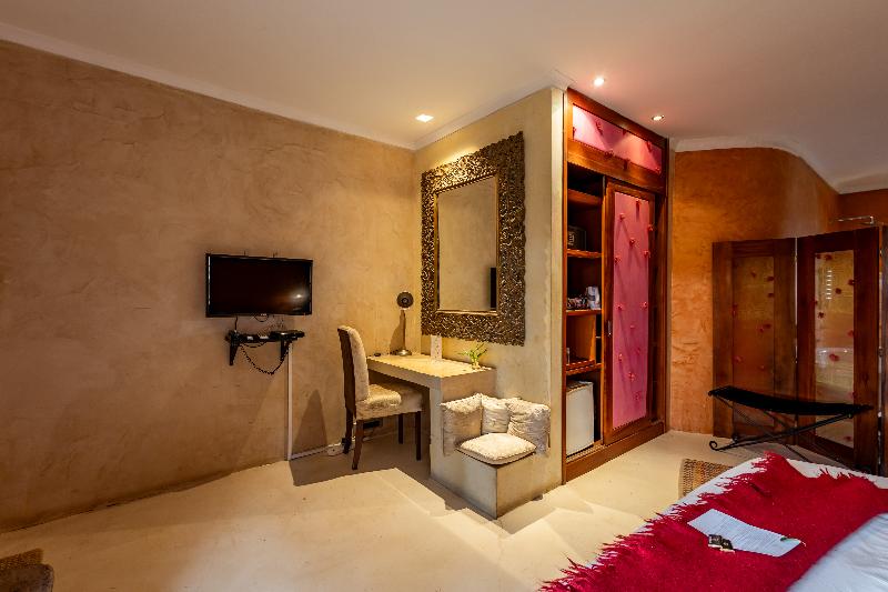 Singa Lodge - Lion Roars Hotels & Lodge image