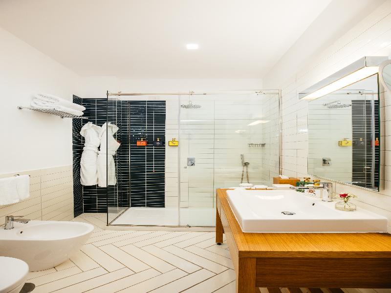 Villa Fiorella Art Hotel image