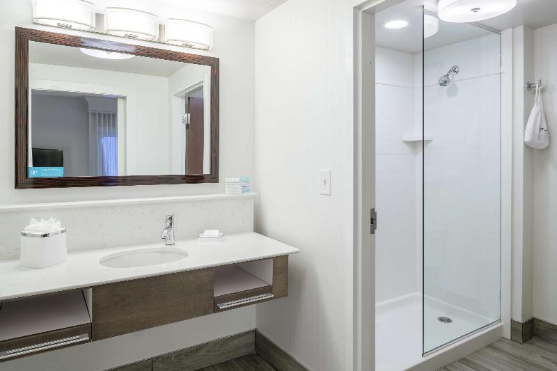 Hampton Inn & Suites by Hilton Atlanta Perimeter D image