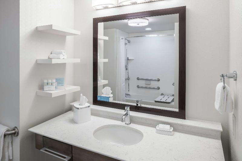 Hampton Inn & Suites by Hilton Atlanta Perimeter D image