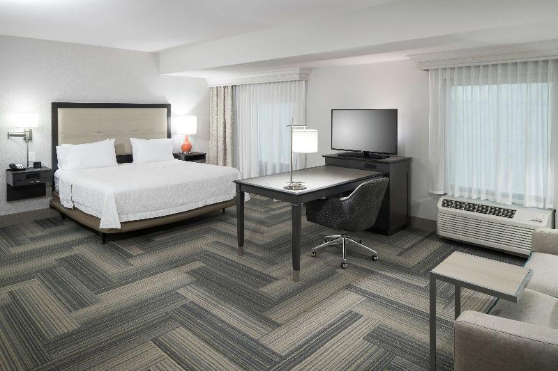 Hampton Inn & Suites by Hilton Atlanta Perimeter D image