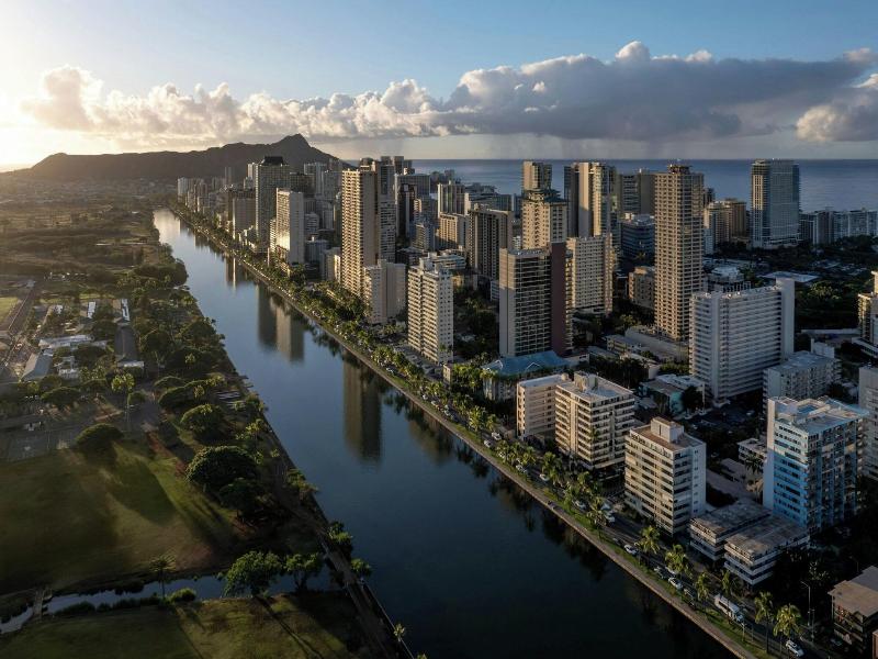 The Ritz-Carlton Residences, Waikiki Beach image