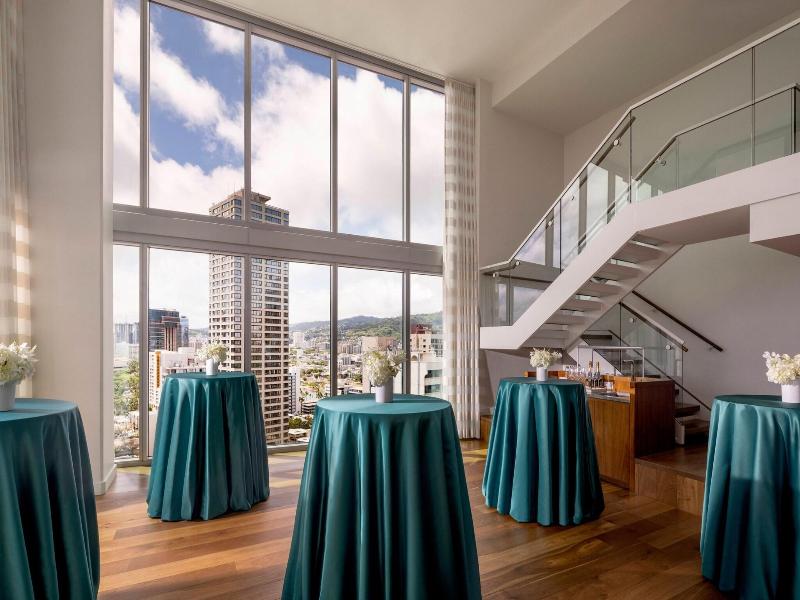 The Ritz-Carlton Residences, Waikiki Beach image