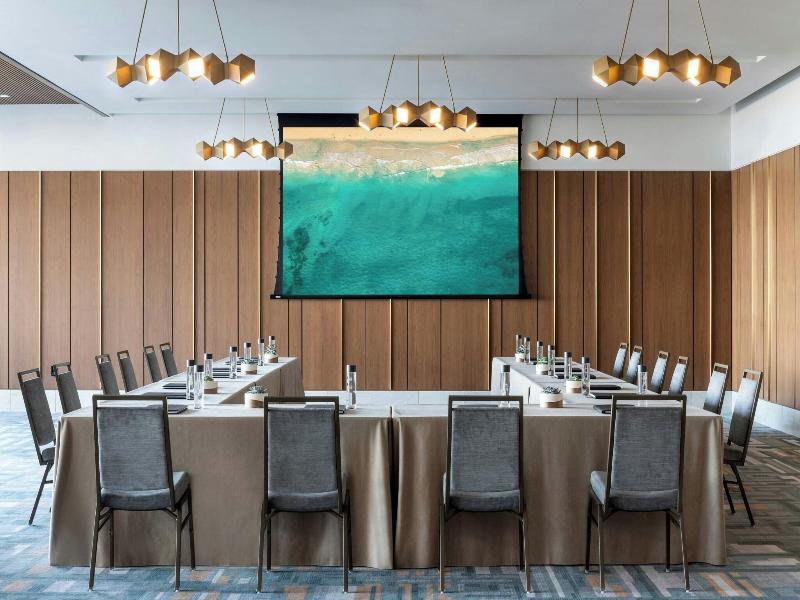 The Ritz-Carlton Residences, Waikiki Beach image