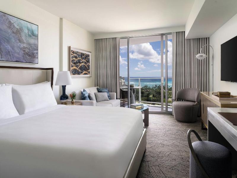 The Ritz-Carlton Residences, Waikiki Beach image