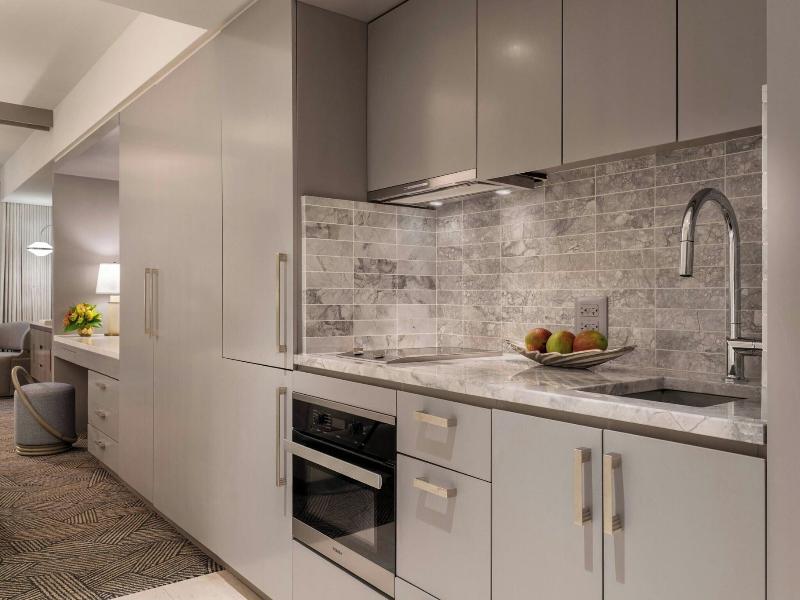 The Ritz-Carlton Residences, Waikiki Beach image