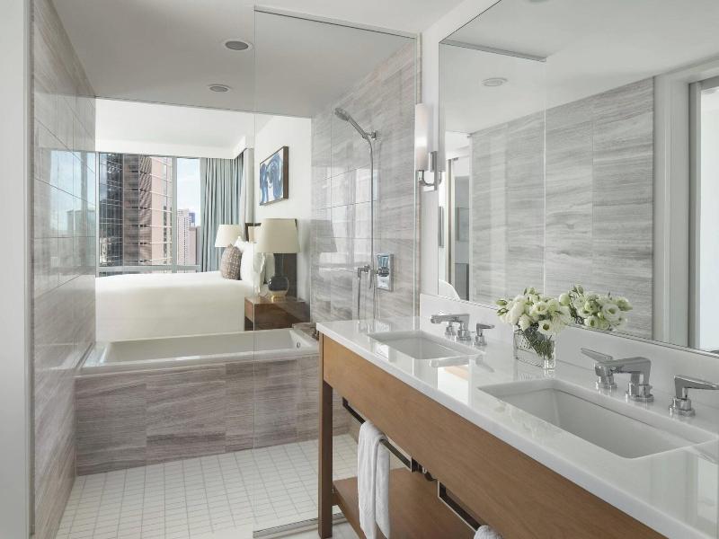 The Ritz-Carlton Residences, Waikiki Beach image