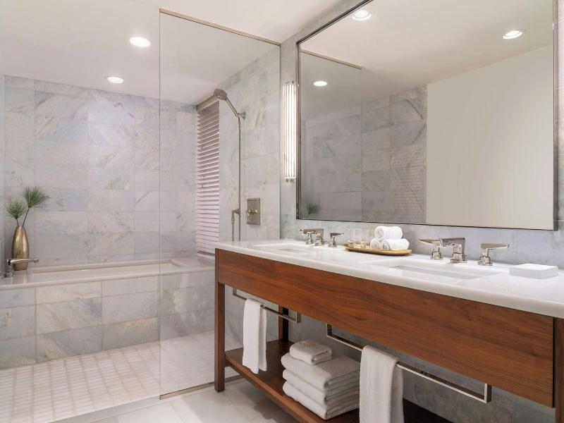 The Ritz-Carlton Residences, Waikiki Beach image