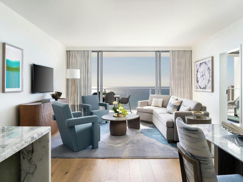 The Ritz-Carlton Residences, Waikiki Beach image