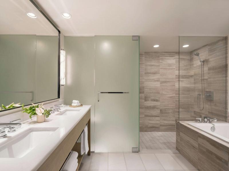 The Ritz-Carlton Residences, Waikiki Beach image
