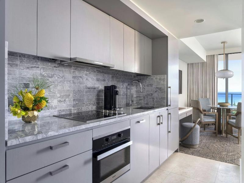 The Ritz-Carlton Residences, Waikiki Beach image