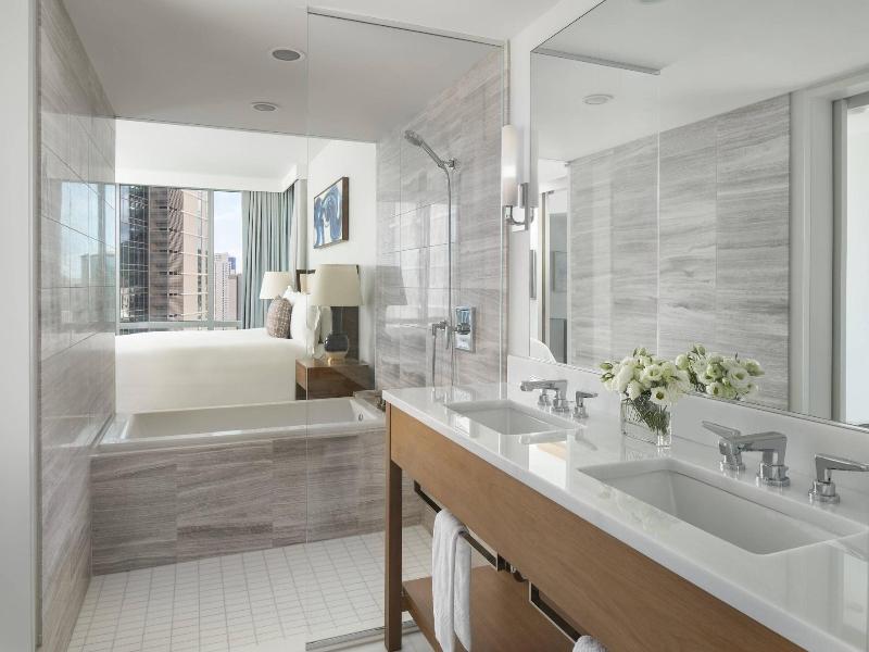 The Ritz-Carlton Residences, Waikiki Beach image