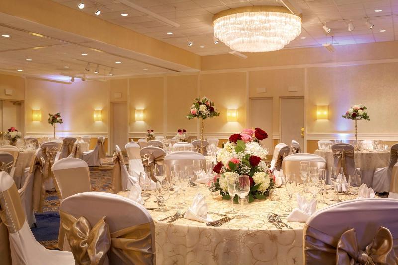 Doubletree By Hilton Boston - Andover image